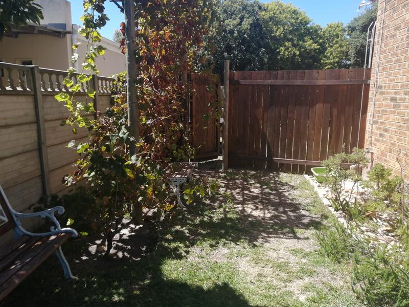 5 Bedroom Property for Sale in Sandbaai Western Cape